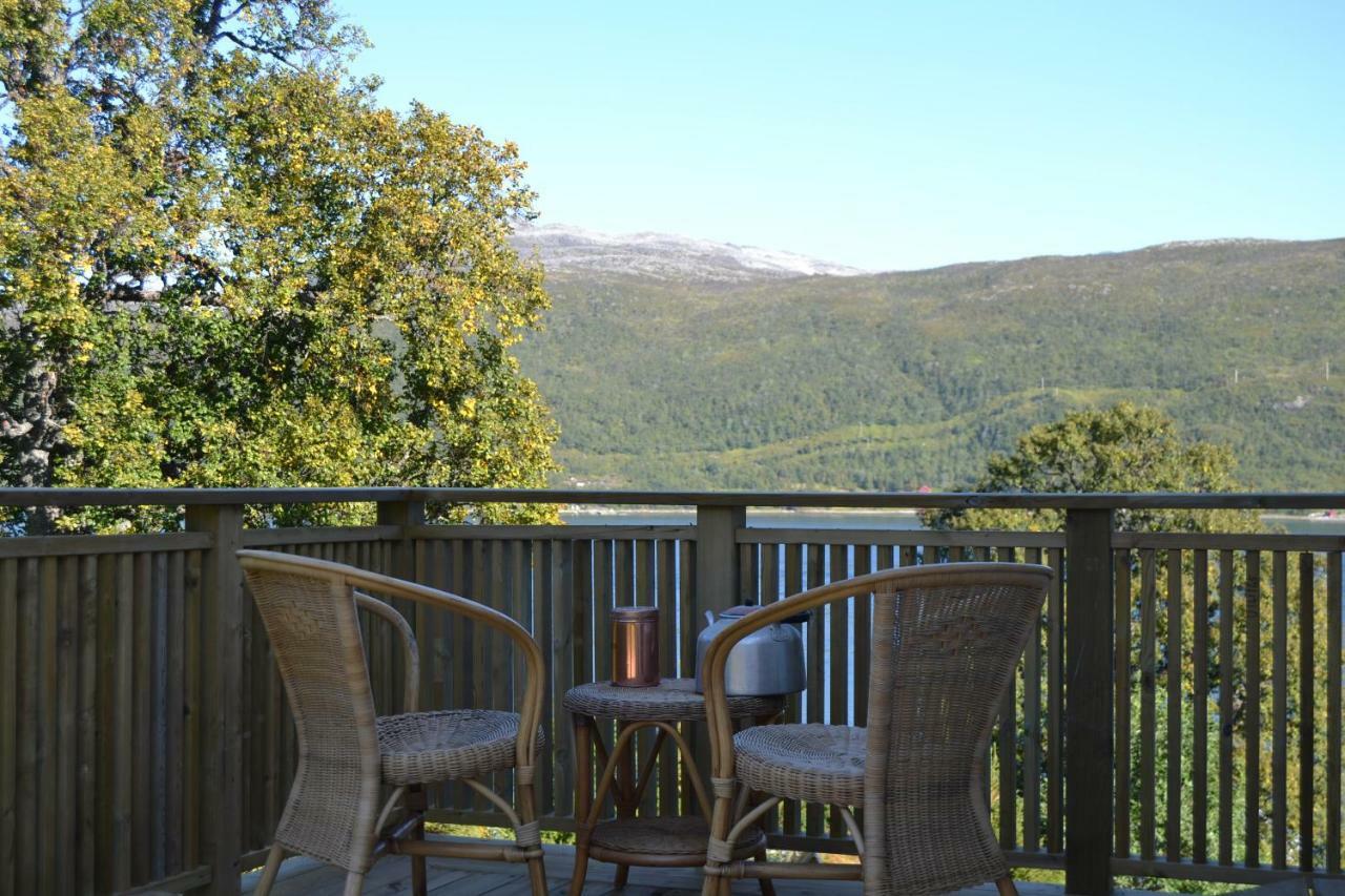 Kvaloya Lodge Futrikelv Buitenkant foto